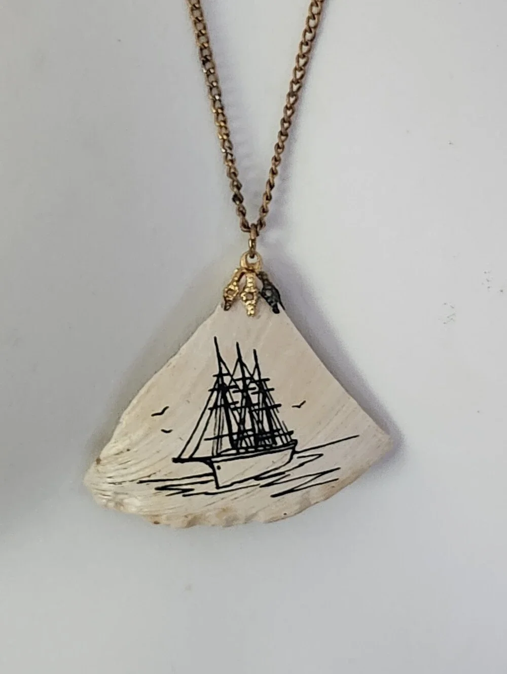 Vtg Scrimshaw Sailboat Pendant